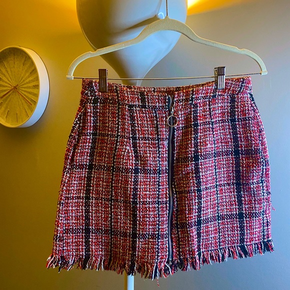 Blk, Red, & White / SHEIN Tweed Skirt / SIZE : M - Picture 1 of 3